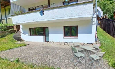 Erstbezug mit Terrasse  und EBK 88qm : Exklusive 2-Raum-Souterrain-Wohnung in Schramberg