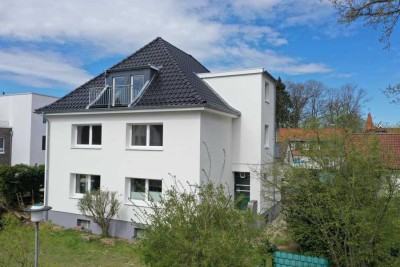 Traumhafte, moderne Dachgeschosswohnung in ruhiger Lage