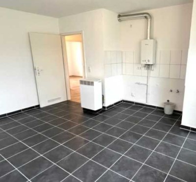 KLEIN aber FEIN - Jobcenter 2 Personen möglich * neuer Laminat * FRISCH RENOVIERT * Elektro Heizung