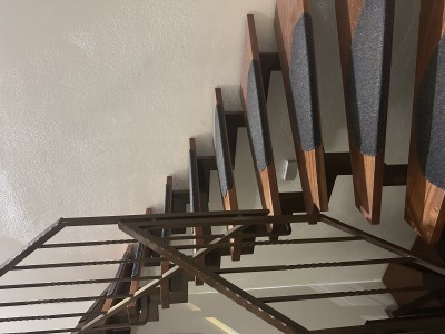 Sanierte 3 Zimmer Dachgeschosswohnung zu vermieten