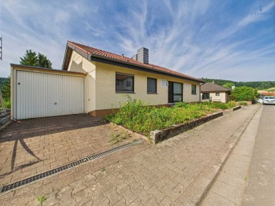 **1-2 Familienhaus mit toller Raumaufteilung, schönem Garten & vielen Optionen! - 2x WE!**