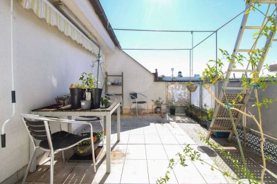 Seltene Gelegenheit: 3-Zimmer-Wohnung mit Dachterrasse, Liftzugang & Panoramablick