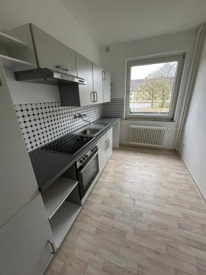 Gemütliche 3 ZKB-Wohnung mit Einbauküche in Fedderwardergroden! Frei ab Dezember