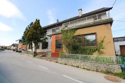 Renovierungsbedürftiges Mehrfamilienhaus in Schörfling am Attersee – Ihr neues Zuhause!