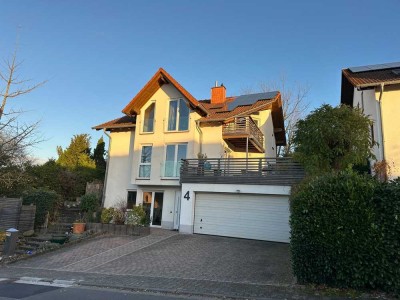 Großzügiges EFH mit ELW und Garage