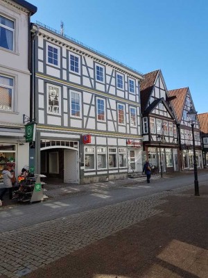 ***4-Zimmer-Wohnung mit Balkon und Einbauküche in der City!***