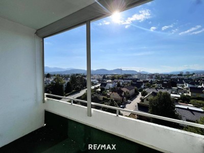 Helle, renovierungsbedürftige Wohnung mit herrlichem Ausblick
