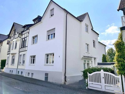 Stilvolle Stadtvilla in Kliniknähe – Wohnen mit Charakter und Komfort