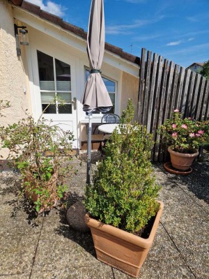 Sonniges möbliertes 2-Zimmer App. mit Terrasse in Traunstein
