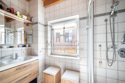 MÜNCHNER IG: Stilvolle 4-Zimmer-Wohnung mit Kamin und gemütlichem Flair – bezugsfrei ab sofort!