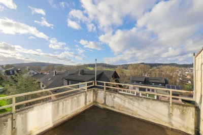 Familienfreundliches Reihenendhaus mit ELW und schönem Ausblick über Nöttingen