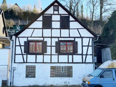 Schmuckstück für Handwerker - kleines Häuschen in Reichelsheim