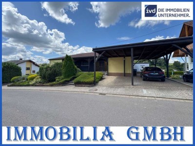WOHNTRAUM - Großzügiges 1-2 Fam. Haus mit Terrasse/Carport und tollem Ausblick in 66822 Lebach