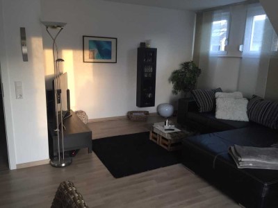 Geschmackvolle, neuwertige 3,5-Zi.-OG-Wohnung m. geh. Innenausstattung + Balkon in Bielefeld/Theesen