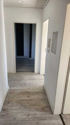 450 € - 58 m² - 3.0 Zi.