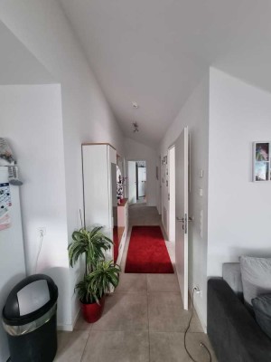 Charmante 3 Zimmer Wohnung mit Balkon
