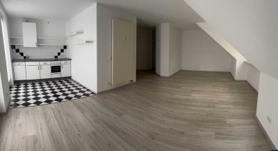 40-qm-Apartment mit Einbauküche und Stellplatz