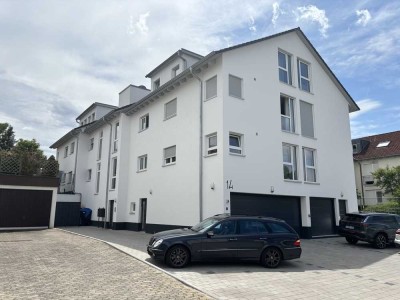 Moderne 4-Zimmer-Wohnung mit Terrasse, Einbauküche und Stellplatz in Mössingen-Belsen