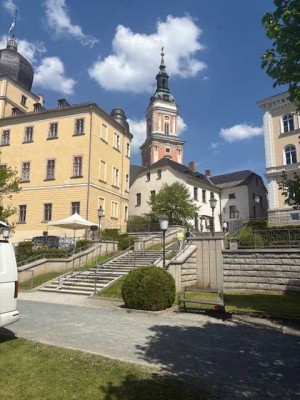 07973! Greiz - Haus mit großer Wohnung  u. kleinem Grundstück