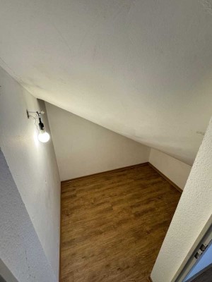 2-Zimmer Wohnung mit Balkon in Niederkassel