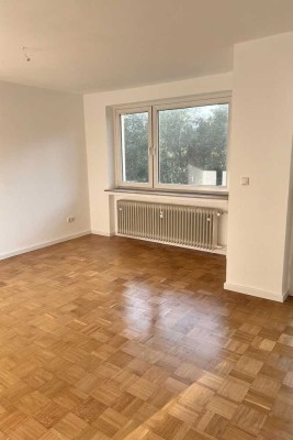 Modernisierte Wohnung mit drei Zimmern und Balkon in Goslar
