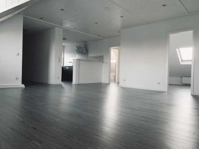Moers-Zentrum nähe Park | Traumhafte Wohnung mit Küche | Renoviert | Neues Bad | KEINE Provision