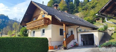 Möbliertes Einfamilienhaus in sonniger Lage