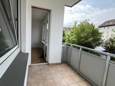 Helle 2-Zimmer-Wohnung mit Balkon in Bielefeld in der Nähe von Grünanlagen