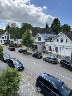 Von Privat - 4-Zimmer-Altbau-Wohnung in Hamburg-Nienstedten