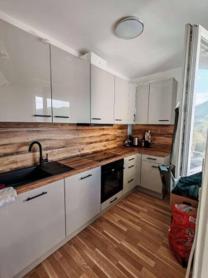 2-Zimmer-Wohnung in Wetzelsdorf - frisch saniert, mit Balkon &amp; Bergblick