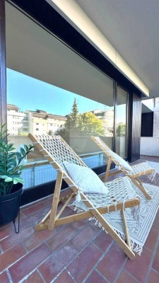 Einziehen und wohlfühlen! Renovierte 3-Zimmer-Wohnung mit zwei Balkonen, TG-Stellplatz & Schwimmbad