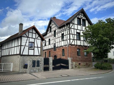 Leben auf modernisierten 204m² in Lahnau!