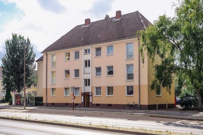 Zentrale 2-Zimmer-Wohnung - WBS erforderlich! // 2.OG rechts