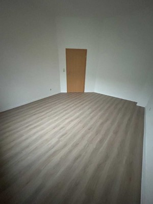 Charmante 2-Zimmer Wohnung, frisch renoviert und saniert, in Euskirchen