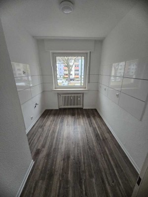 Moderne 2-Zimmer-Wohnung mit Balkon in Duisburg
