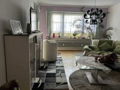 Schöne, großzügig geschnittene 2,5 Zi. EG Wohnung in guter Lage von Pfaffenhofen zum vermieten