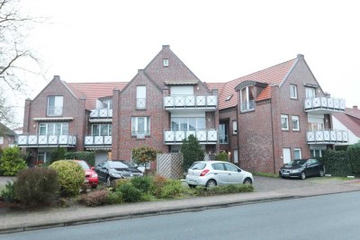 Seniorengerechte gemütliche Erdg.Whg. m. EBK, schöner Terrasse u. PKW-Stellplatz