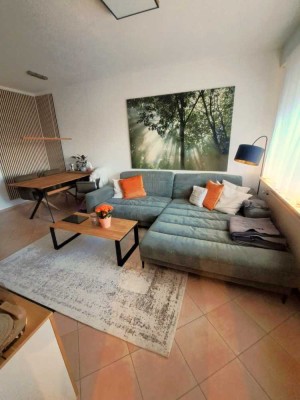 Moderne 3-Zimmer-Wohnung mit Einbauküche, Balkon & Stellplatz in Ebersbach