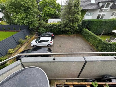 2-Zimmer-Wohnung mit Balkon in Refrath, zwischen Dom und Königsforst.