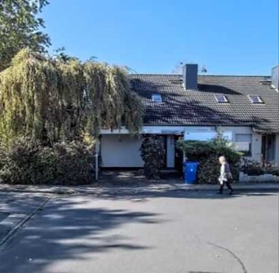 Geräumiges Reihenendhaus mit Carport in Gifhorn-Süd