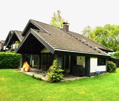 ATTRAKTIVES REIHENENDHAUS IN TOLLER LAGE:::NÄHE TELEKOM:::MIT GEPFLEGTEM GARTEN