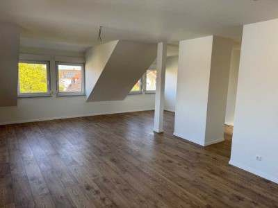 Erstbezug nach Sanierung: geräumige 2-Zimmer-Wohnung in Sankt