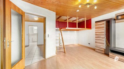 Ideale Single-Wohnung mit großzügigem Wohnzimmer und funktionaler Einbauküche