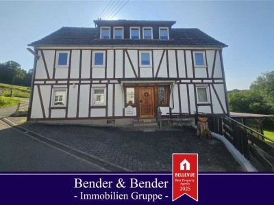 *RESERVIERT* Historisches & gepflegtes Ein-/Zweifamilienhaus mit großem Wiesengrundstück - nahe Freu