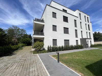 *Neubau* Geschmackvolle 3-Zimmer-EG-Wohnung mit moderner Innenausstattung mit Terrasse