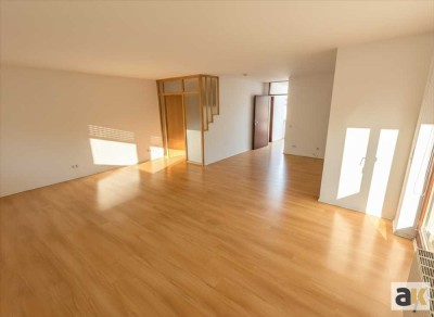 Großzügige und helle Wohnung nahe der Theresienwiese