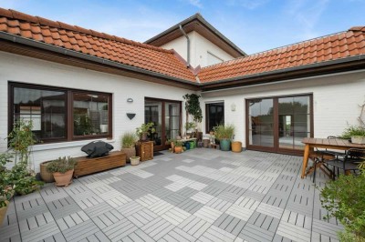 OWNR: Einziehen und Wohlfühlen – Renoviert und mit Küche! Sehr große Terrasse, freier Blick