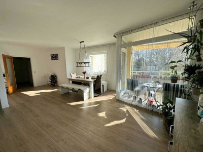 Helle und gepflegte 3,5- Zimmer-Wohnung mit Balkon in ruhiger Lage von Böblingen