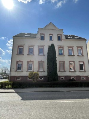 Traumhafte gemütliche DG-Wohnung mit Einbauküche und gemütlichen Balkon !!!