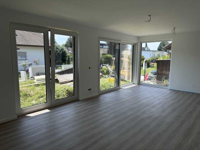 Geschmackvolle 2-Zimmer-Neubauwohnung mit Terrasse und Garten in Umkirch